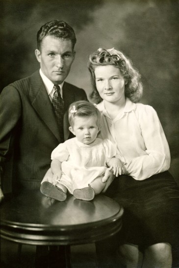 1943 00 00 Heinz, Leslie, Donna, Joanne 2