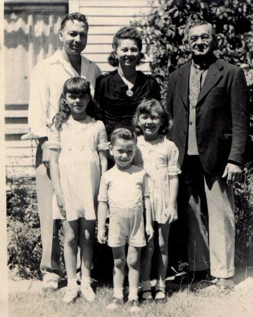 1946 08, Catob,  John,Cliff  Gertrude fam