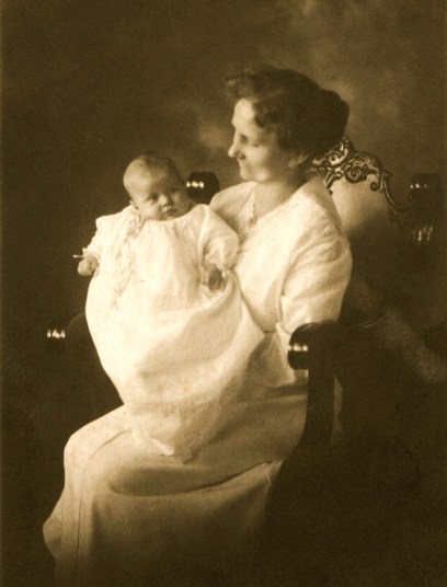 Catob, Lena baby Gertrude