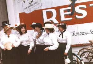 Heinz, Donna, Barberettes July 4 '81