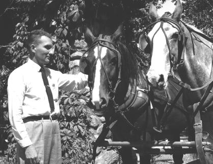 Les, Mayor Leslie Heinz1